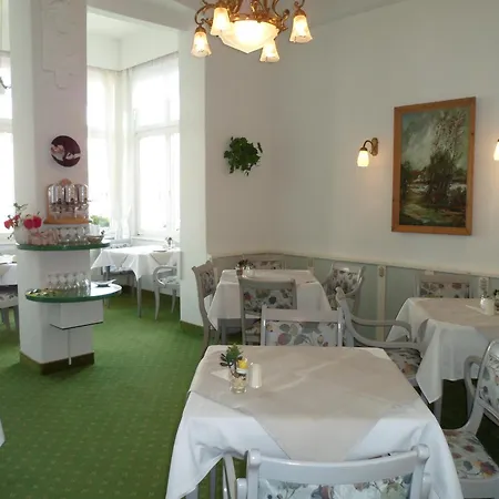 Hotel Schloonsee Garni 3*