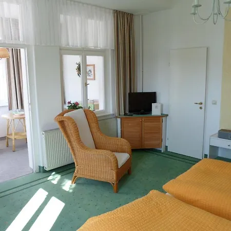 Schloonsee Garni Hotel Seebad Bansin